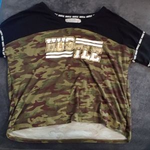 Camo top with lase sleeves